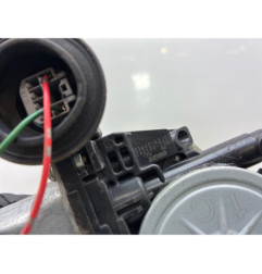 Leve vitre electrique avant gauche SUZUKI SWIFT 3