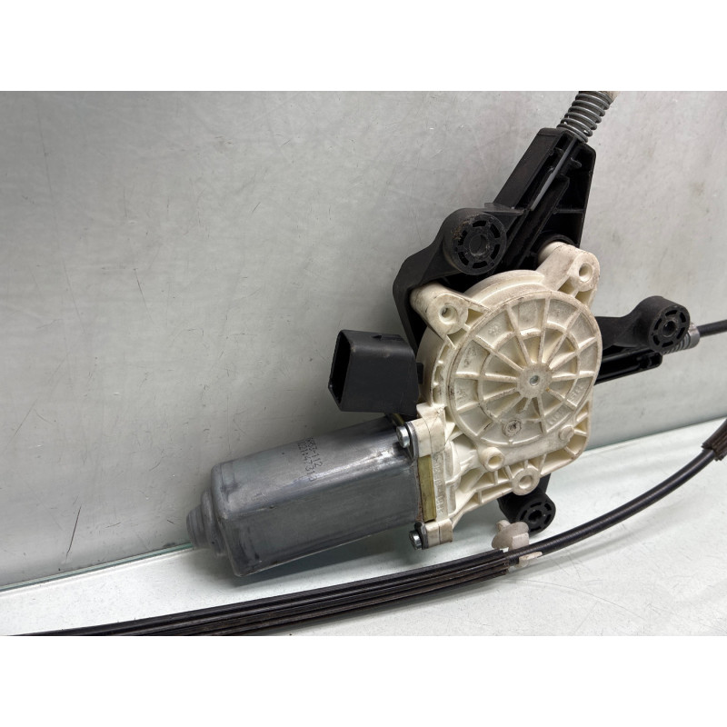 Leve vitre electrique avant droit MERCEDES VITO 639 Photo n°3