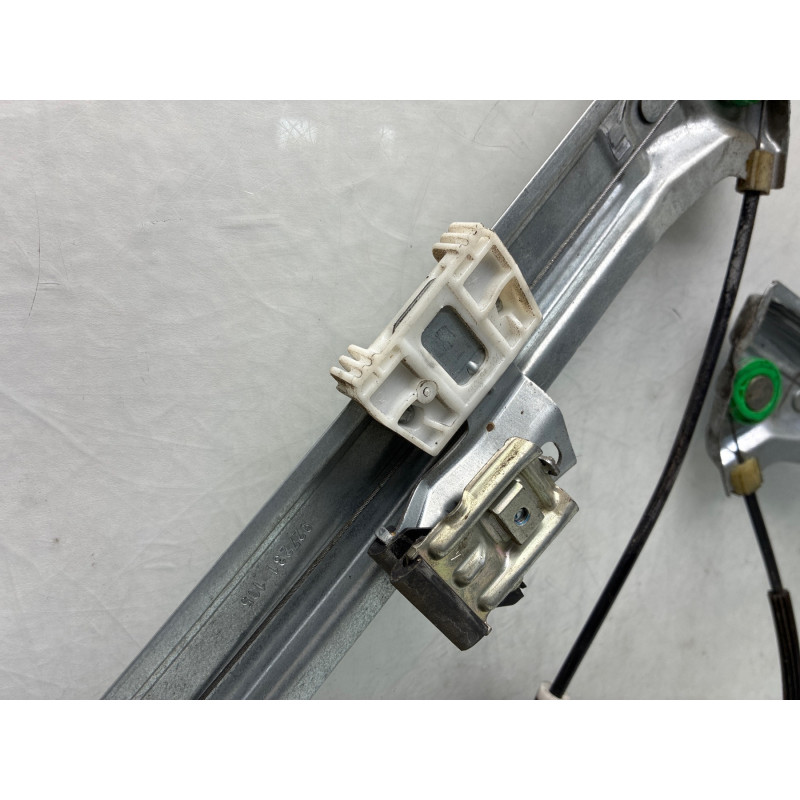 Leve vitre electrique avant droit MERCEDES VITO 639 Photo n°6
