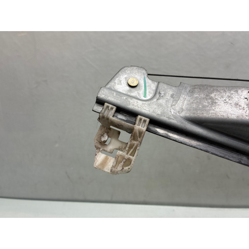Leve vitre electrique avant gauche RENAULT SCENIC 2 Photo n°4