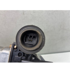 Leve vitre electrique avant gauche TOYOTA YARIS 1
