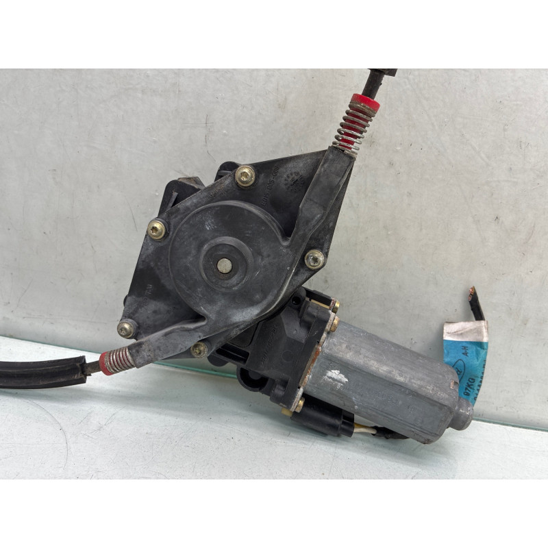 Leve vitre electrique avant gauche FORD KA 1 Photo n°1