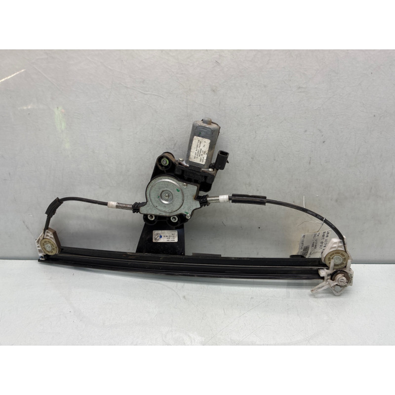 Leve vitre electrique avant droit FIAT DOBLO 1 Photo n°4