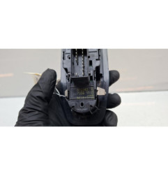 Interrupteur de leve vitre avant gauche PEUGEOT 208 1