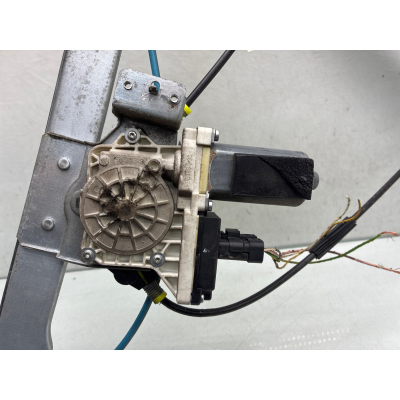Leve vitre electrique avant gauche CITROEN C2 Photo n°4