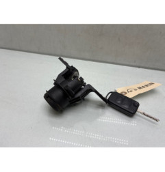 Bouton de coffre MERCEDES CLASSE A 168 Photo n°1