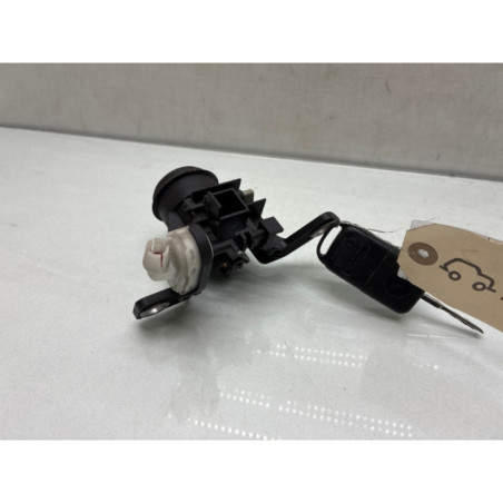 Bouton de coffre MERCEDES CLASSE A 168