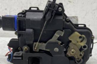 Serrure avant droit SKODA FABIA 1