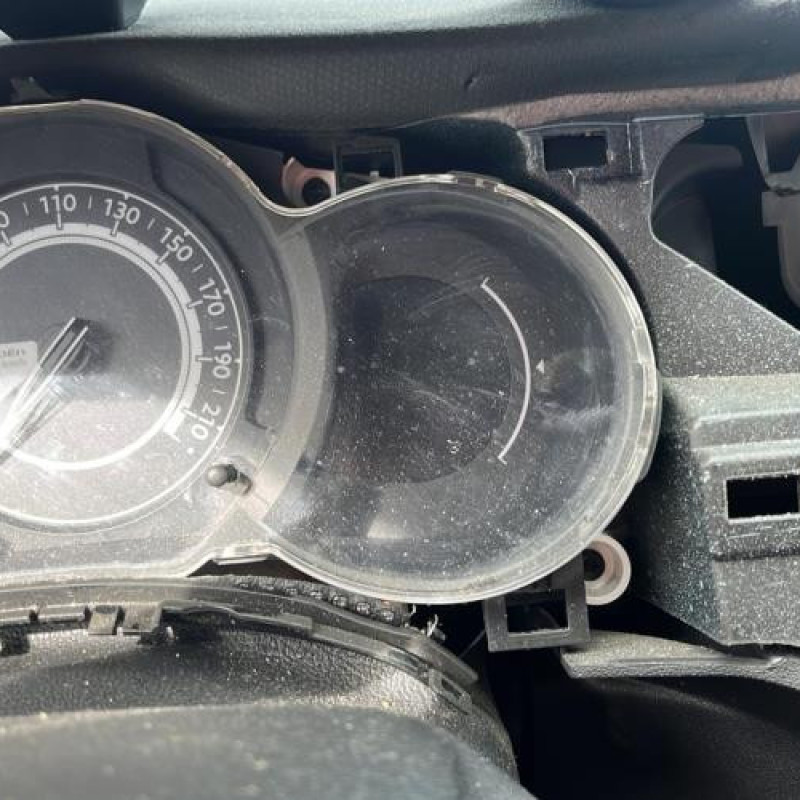 Pretensionneur de ceinture avant droit CITROEN C3 2 Photo n°4