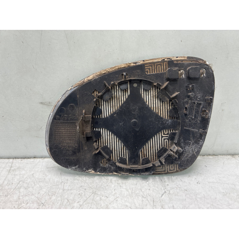 Glace retroviseur droit VOLKSWAGEN GOLF 5 Photo n°3
