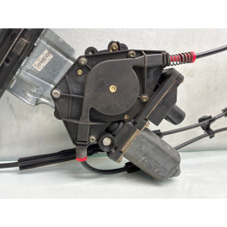 Leve vitre electrique avant droit VOLKSWAGEN POLO 3 Photo n°1