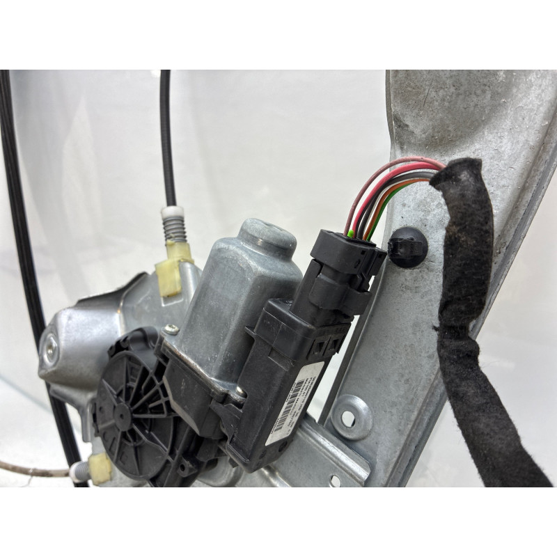 Leve vitre electrique avant droit RENAULT CLIO 3 Photo n°3