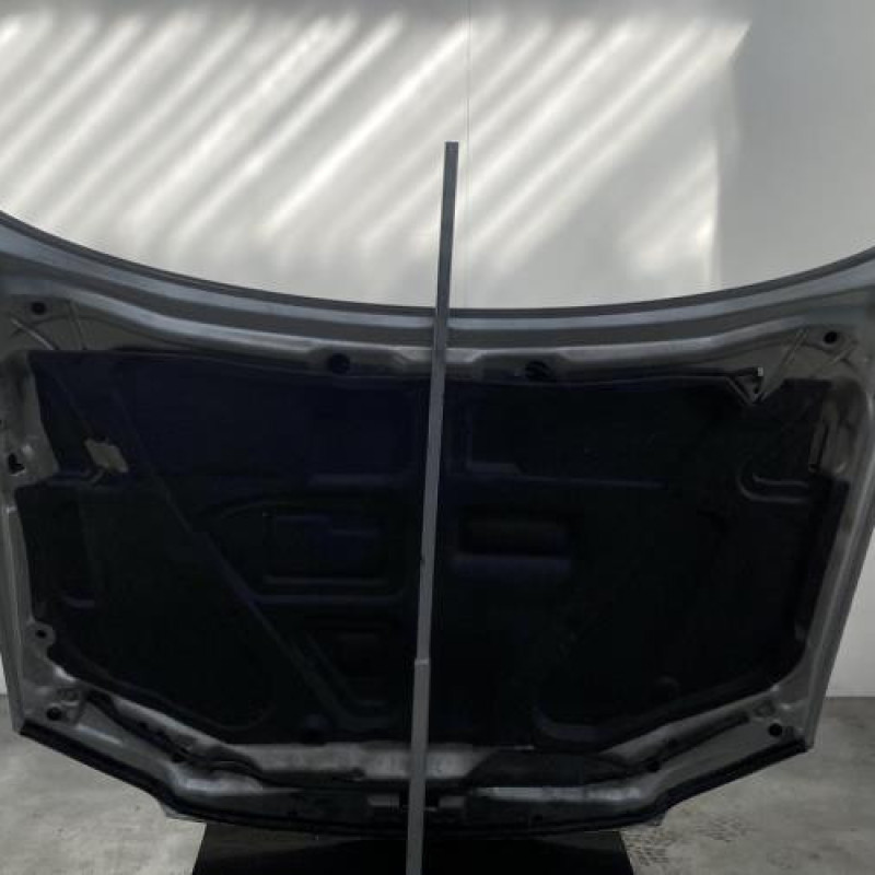 Capot MAZDA 323 6 Photo n°4