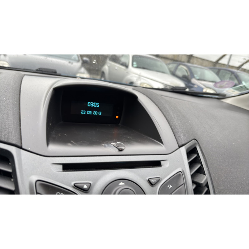 Poignee porte avant droit FORD FIESTA 6 Photo n°20