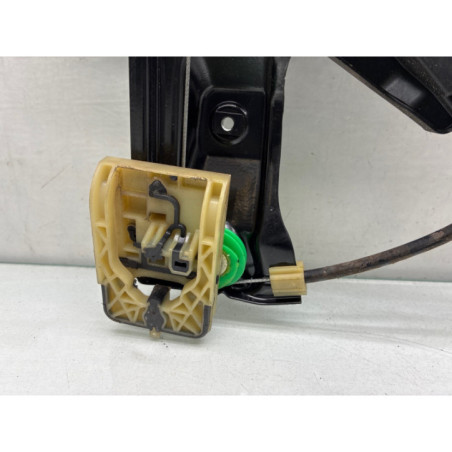 Leve vitre electrique avant droit FORD FOCUS 3 Photo n°1