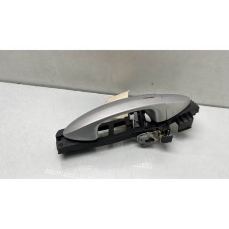 Poignee porte avant droit FORD FIESTA 6 Photo n°1