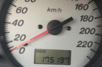 Plage arriere MAZDA 323 6