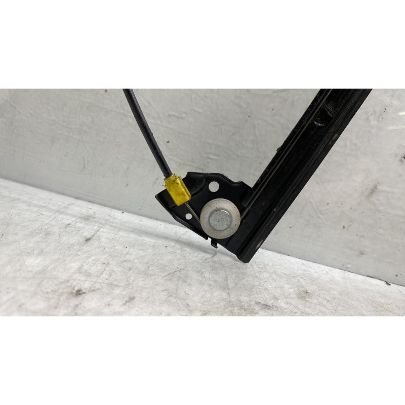 Leve vitre electrique avant gauche RENAULT LAGUNA 2 Photo n°6