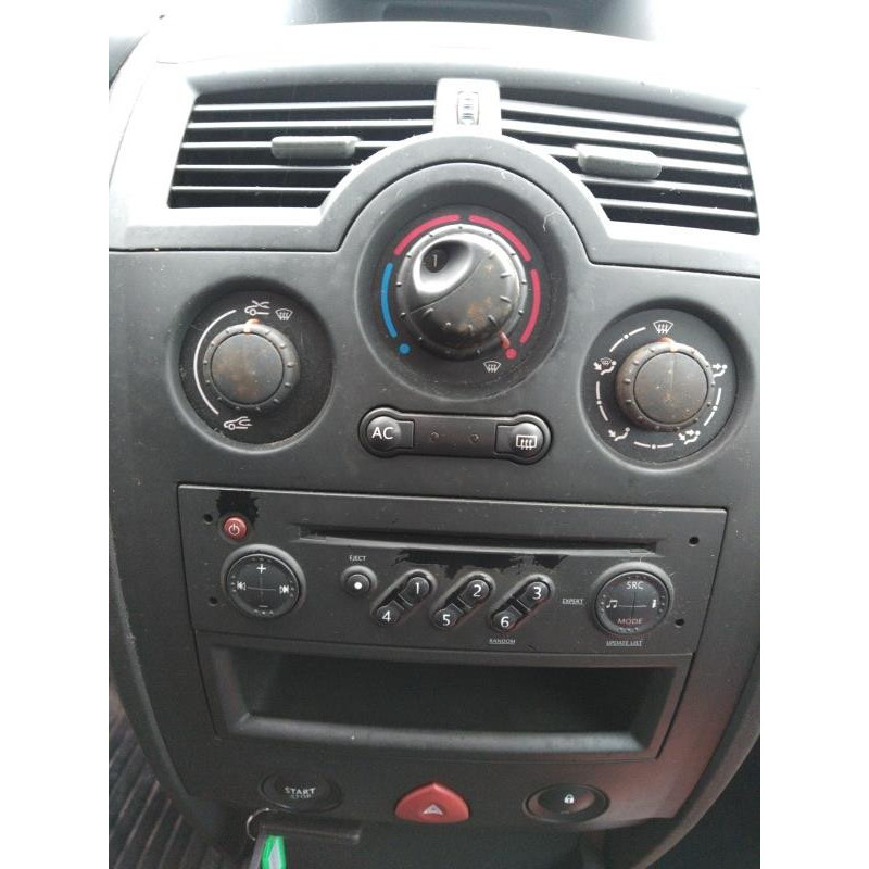 Leve vitre electrique avant gauche RENAULT MEGANE 2 Photo n°11