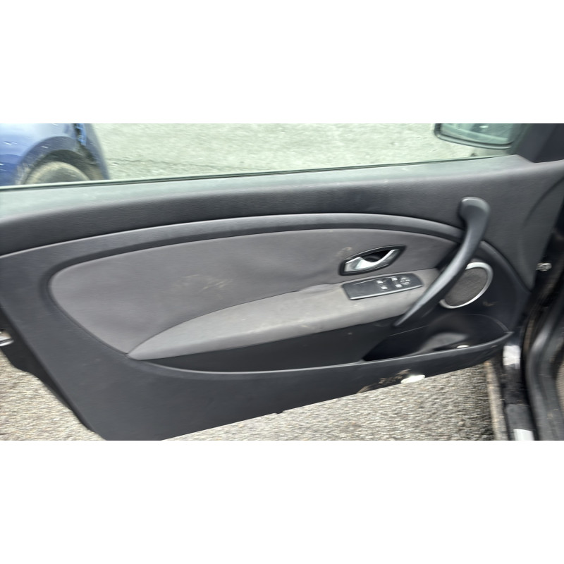 Pretensionneur de ceinture avant gauche RENAULT MEGANE 3 Photo n°14