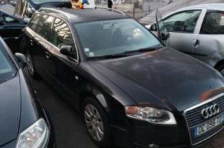 Verin de capot AUDI A4 2