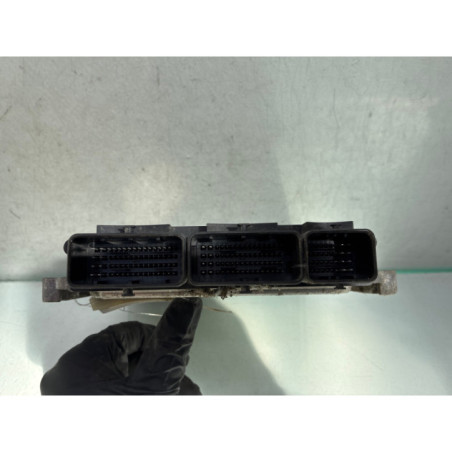 Calculateur moteur RENAULT MASTER 3 Photo n°1