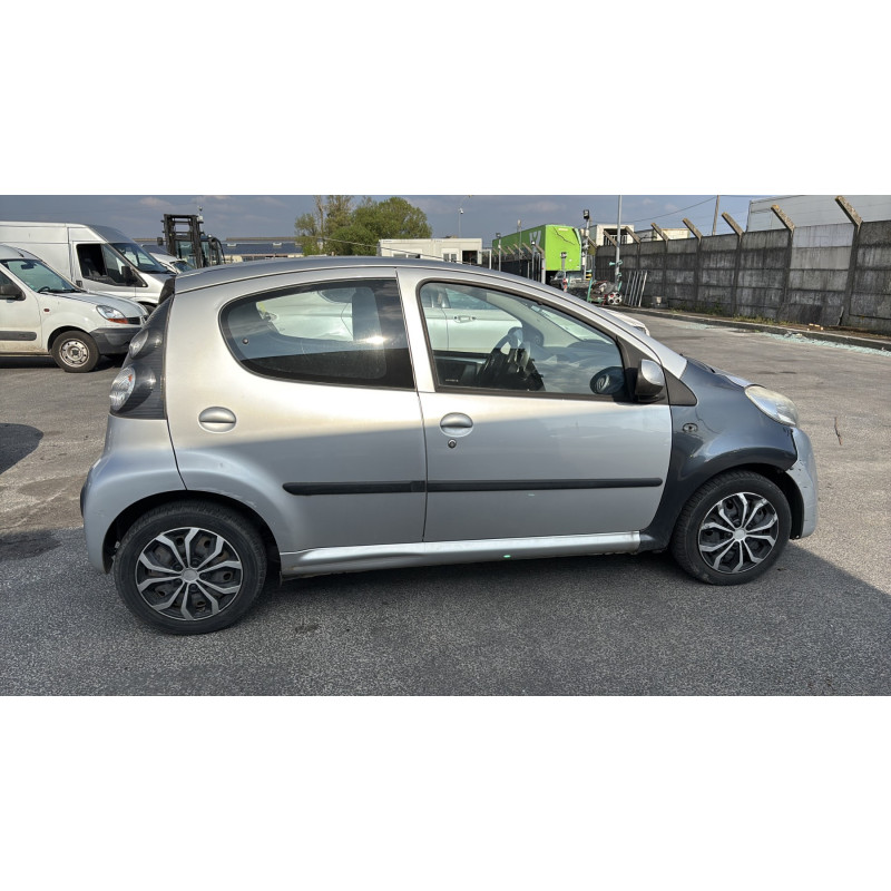 Porte avant droit CITROEN C1 1 Photo n°13