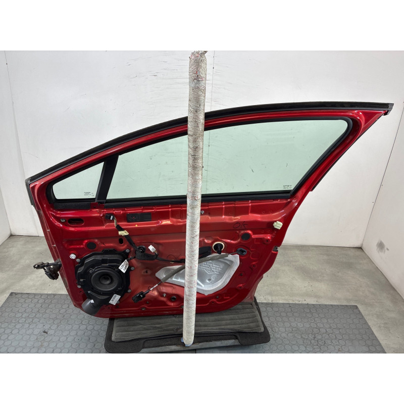 Porte avant droit RENAULT CLIO 4 Photo n°1