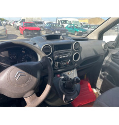 Attache ceinture avant gauche CITROEN BERLINGO 2