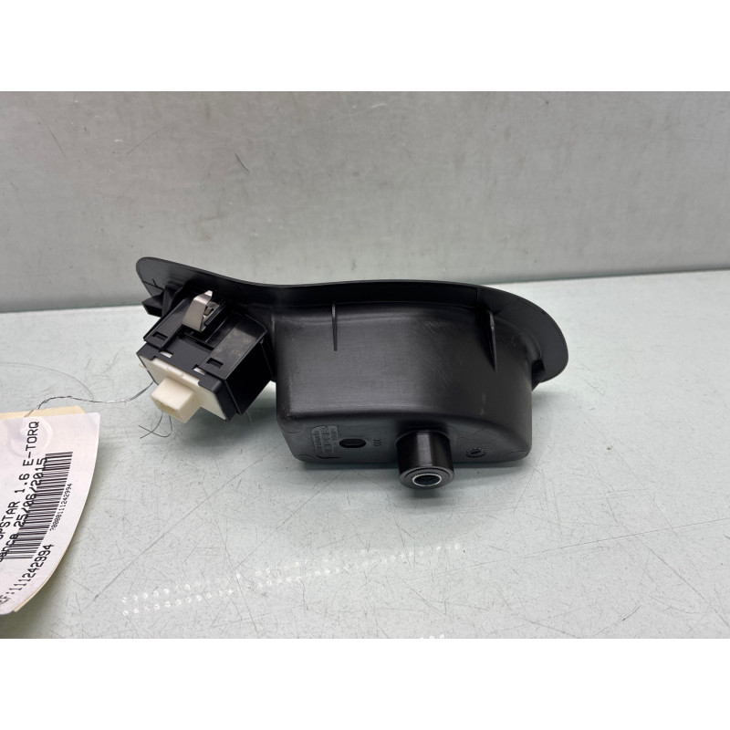 Interrupteur de leve vitre arriere droit FIAT 500X Photo n°2