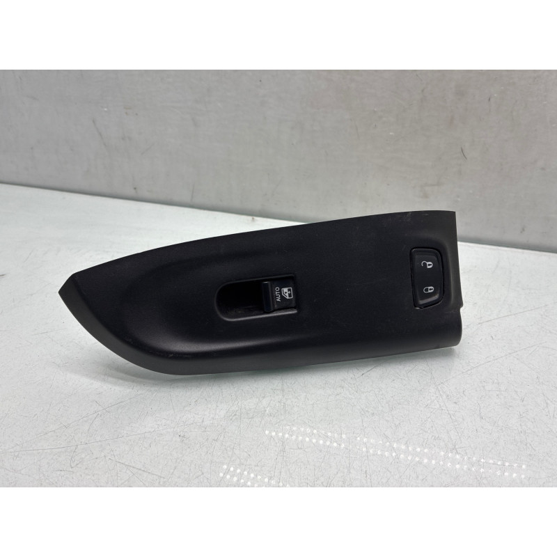 Interrupteur de leve vitre avant droit FIAT 500X Photo n°4