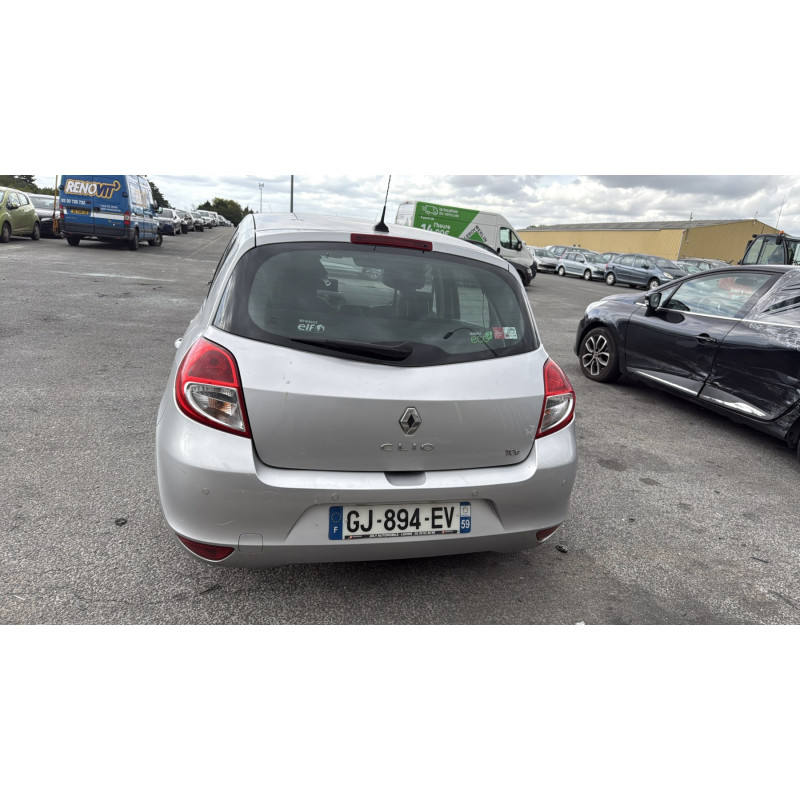 Charniere de porte avant gauche RENAULT CLIO 3 Photo n°8