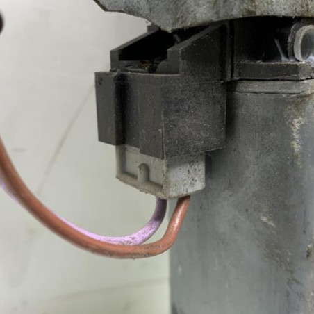 Leve vitre electrique avant droit PEUGEOT 205
