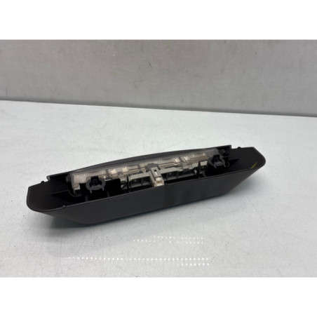 Feu arriere stop central TOYOTA YARIS 2