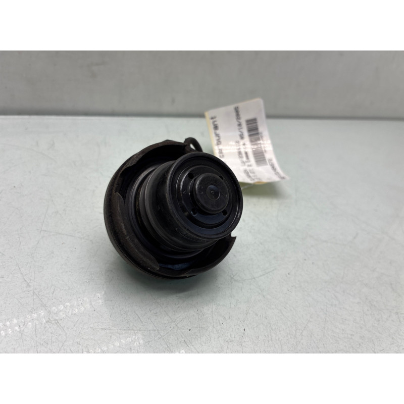Bouchon de carburant VOLKSWAGEN GOLF 5 Photo n°1