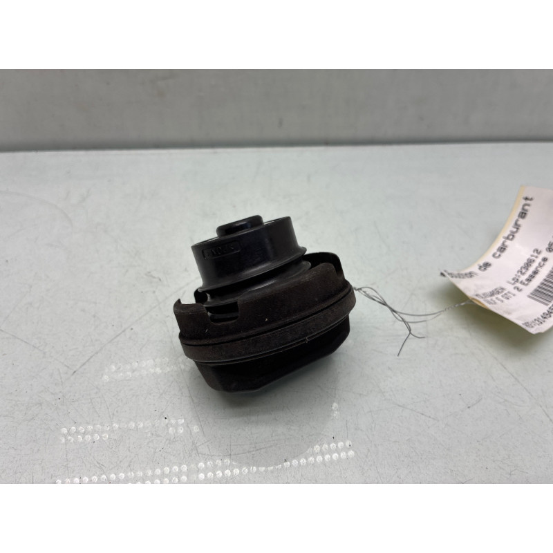 Bouchon de carburant VOLKSWAGEN GOLF 5 Photo n°4