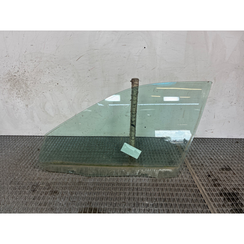 Vitre avant gauche SEAT LEON 1 Photo n°3