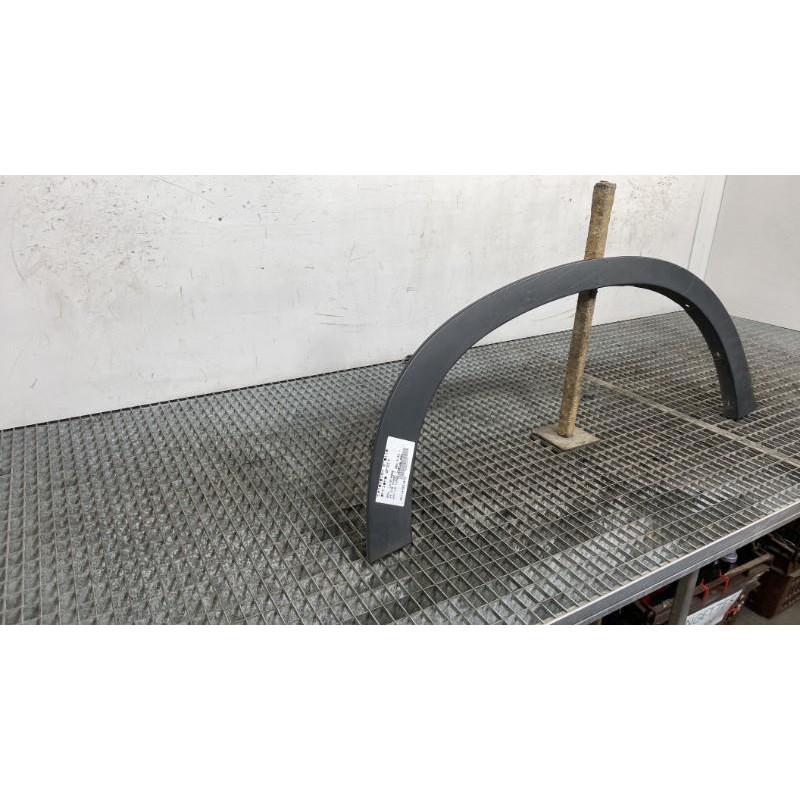 Extension d'aile arriere droit BMW X5 E70 Photo n°1