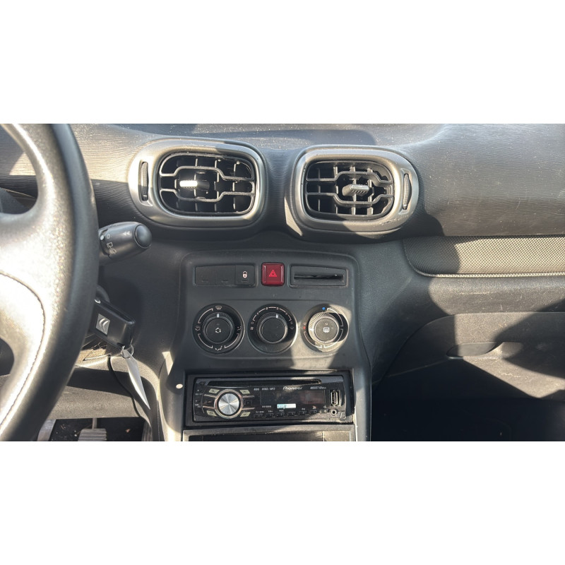 Pretensionneur de ceinture avant gauche CITROEN C3 PICASSO Photo n°20