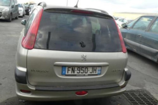 Pretensionneur de ceinture avant droit PEUGEOT 206