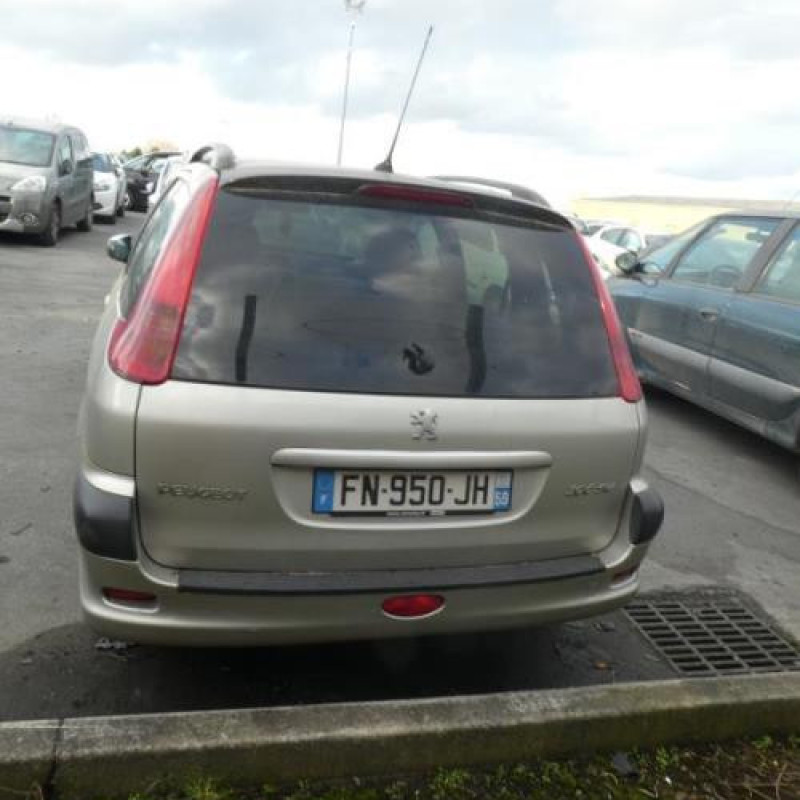 Pretensionneur de ceinture avant droit PEUGEOT 206 Photo n°8