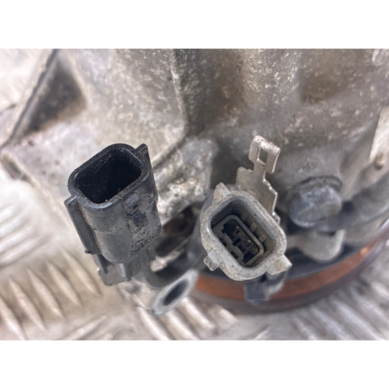 Compresseur clim RENAULT CLIO 5 Photo n°4