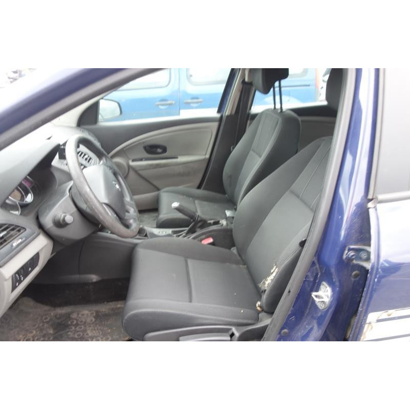 Crosse arriere gauche RENAULT MEGANE 3 Photo n°6