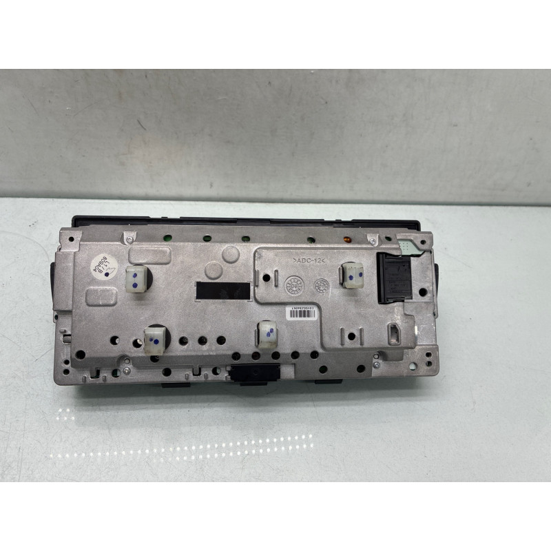 Ecran GPS BMW SERIE 3 E91 Photo n°1