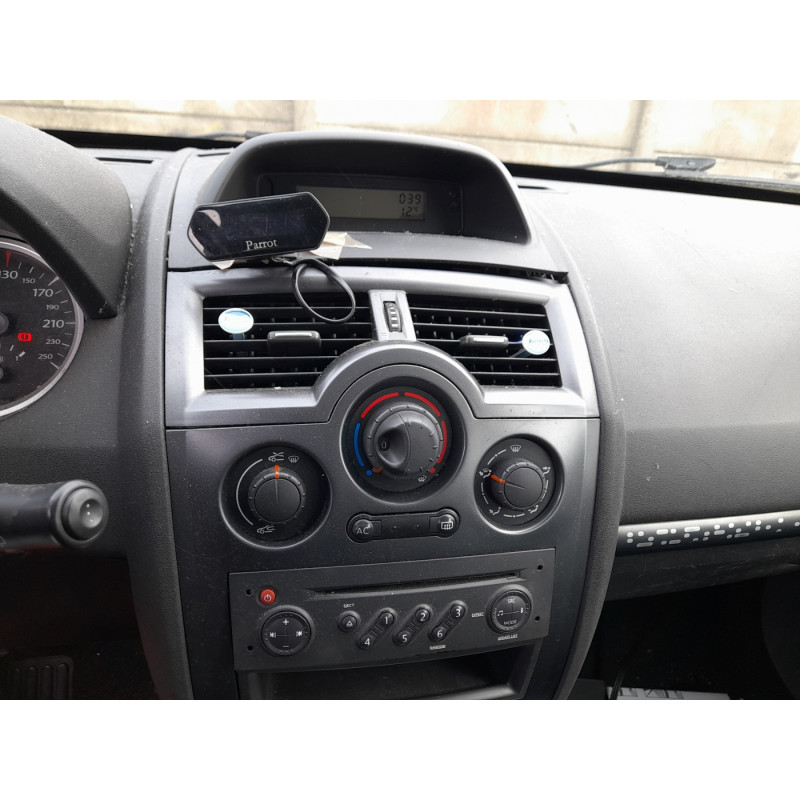 Custode arriere gauche RENAULT MEGANE 2 Photo n°13
