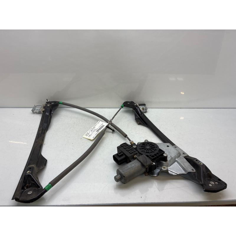 Leve vitre electrique avant gauche FORD FOCUS 1 Photo n°2