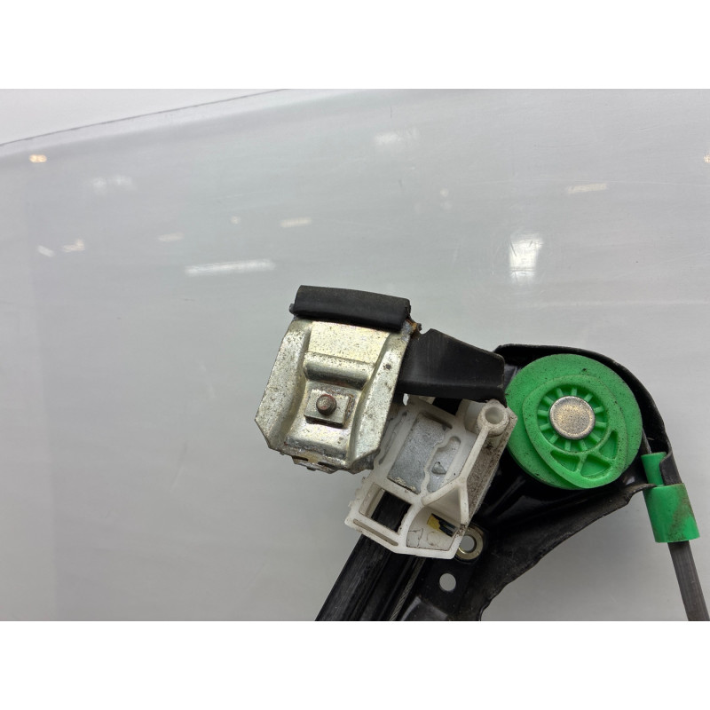Leve vitre electrique avant gauche FORD FOCUS 1 Photo n°7