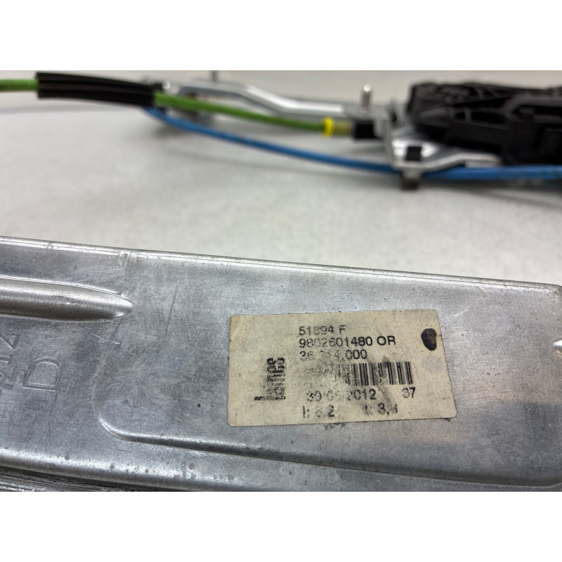 Leve vitre electrique avant gauche CITROEN C3 PICASSO Photo n°8