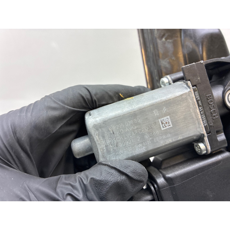 Leve vitre electrique avant gauche PEUGEOT EXPERT 3 Photo n°6
