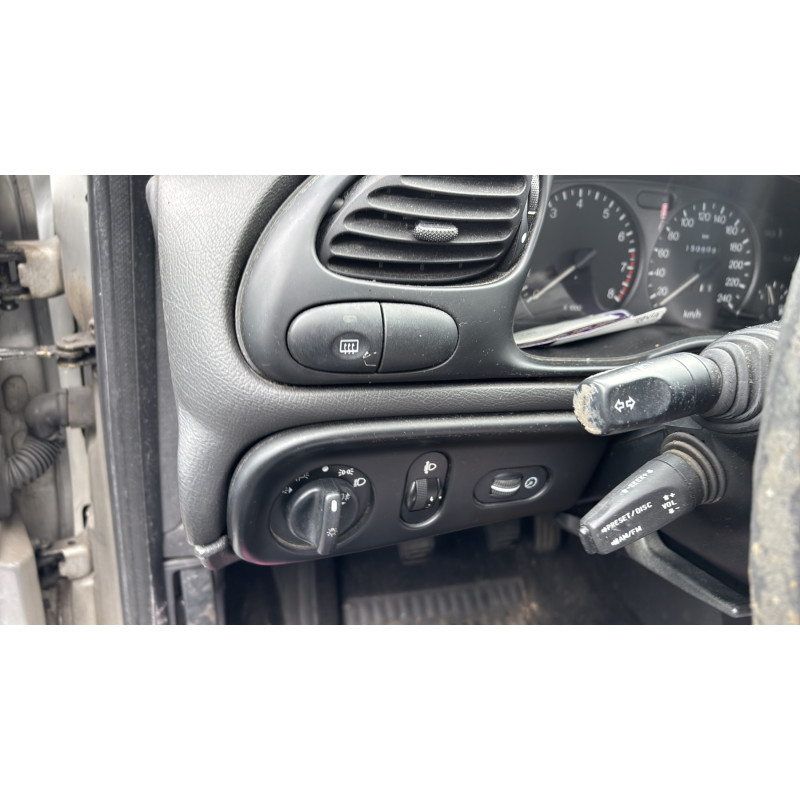 Leve vitre electrique avant gauche FORD MONDEO 1 Photo n°20